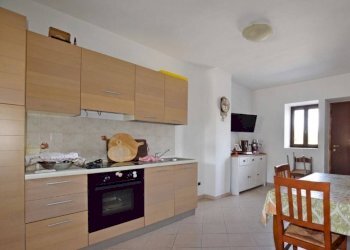 Cucina - Casa indipendente strada Rifreddo, Mondovì - foto 5