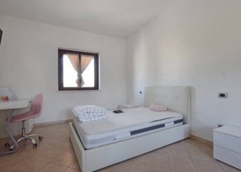 Camera da letto - Casa indipendente strada Rifreddo, Mondovì - foto 18