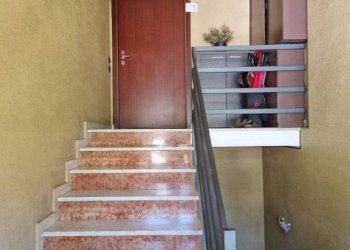 Interno palazzo - Trilocale via Giacomo Matteotti, 26, Casciago - foto 7