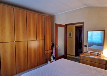 Camera da letto - Trilocale via Giacomo Matteotti, 26, Casciago - foto 13