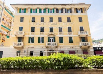 Facciata - Three-room apartment corso Alessandro De Stefanis, 12, Genova (neighborhood Marassi) - photo 18