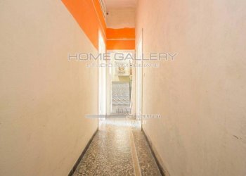 Corridoio - Three-room apartment corso Alessandro De Stefanis, 12, Genova (neighborhood Marassi) - photo 19