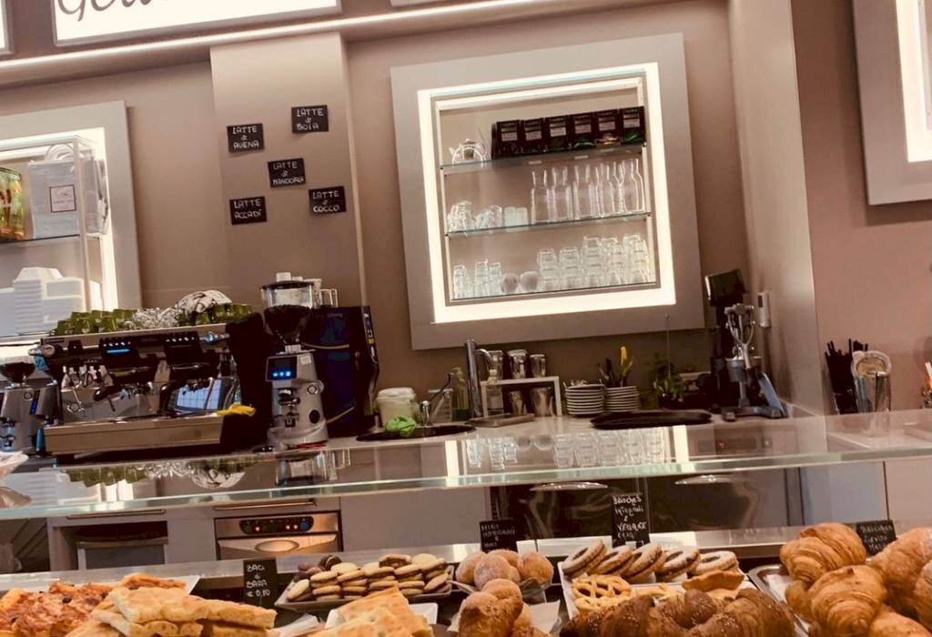 Interno non residenziale - Cafeteria - Cold Bar Savona (neighborhood Legino) - photo 1