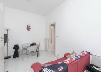 Camera da letto - Bilocale via Domenico Cimarosa, 67, Torino (zona Barriera Milano) - foto 4