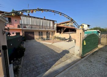 Facciata - Villa Frazione Rossi, Sommariva Perno - photo 4