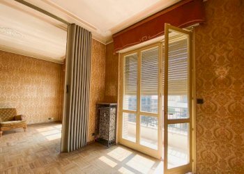 Salone - Appartamento corso Nizza, 72, Cuneo (zona Donatello) - foto 6
