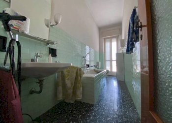 Bagno - Appartamento corso Nizza, 72, Cuneo (zona Donatello) - foto 13