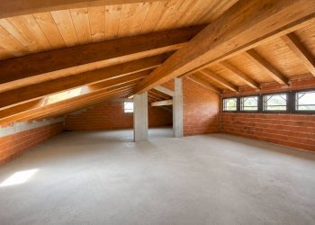 Stanza non arredata - Villa Centallo - photo 10