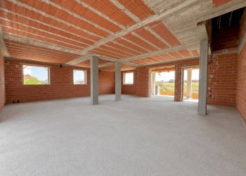 Stanza non arredata - Villa Centallo - photo 19