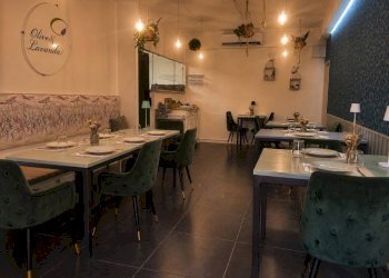 Interno non residenziale - Ristorante piazza San Domenico, Albenga - foto 7