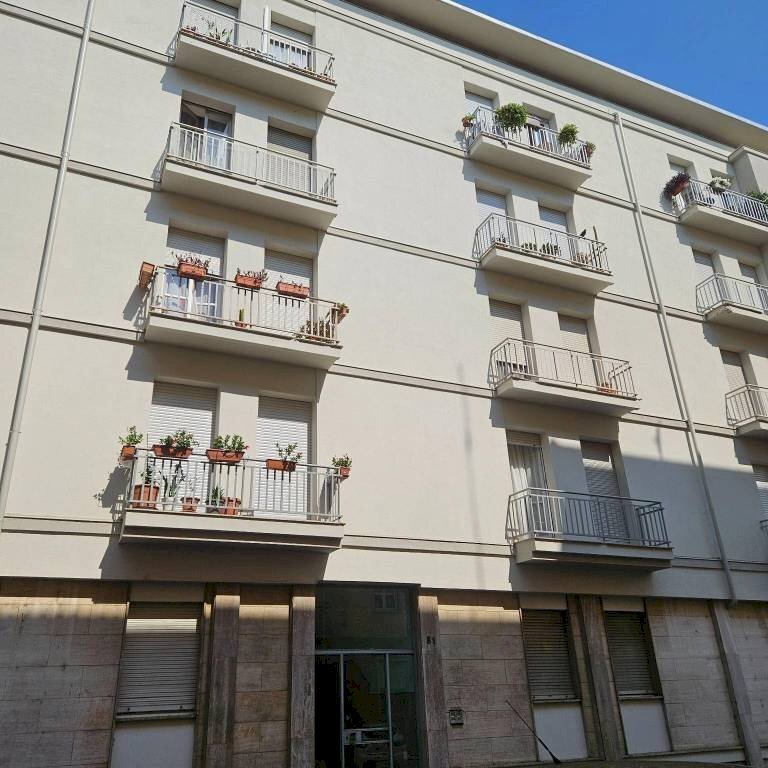 Facciata - Appartamento via Serafino Grassi, 81, Asti - foto 1