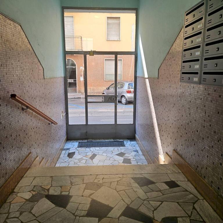 Interno palazzo - Appartamento via Serafino Grassi, 81, Asti - foto 3