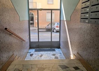 Interno palazzo - Appartamento via Serafino Grassi, 81, Asti - foto 3