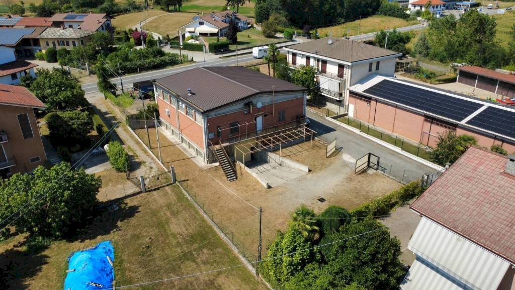Facciata - Capannone Stradale Pinerolo, 58, Bricherasio - foto 1