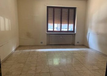 Stanza non arredata - Quadrilocale Alessandria - foto 4
