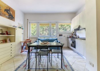 Soggiorno 3. - Bilocale viale Beata Vergine del Carmelo, Roma (zona Mostacciano) - foto 3