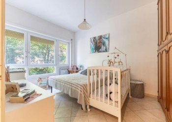 Camera da letto 2. - Bilocale viale Beata Vergine del Carmelo, Roma (zona Mostacciano) - foto 16