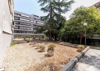Facciata 6. - Bilocale viale Beata Vergine del Carmelo, Roma (zona Mostacciano) - foto 26
