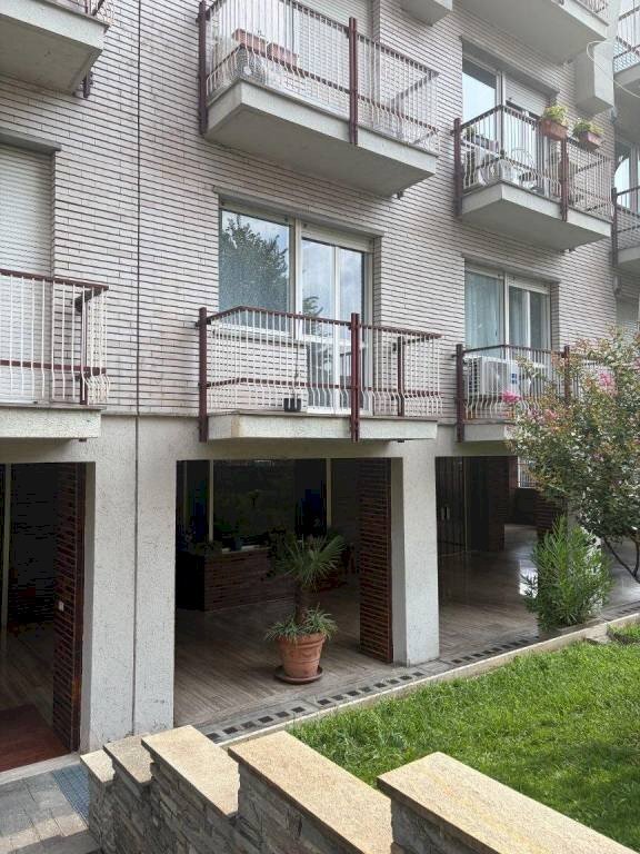Facciata - Trilocale via Monte Ortigara, 34, Torino (zona Pozzo Strada) - foto 3