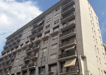 Facciata - Trilocale via Monte Ortigara, 34, Torino (zona Pozzo Strada) - foto 2