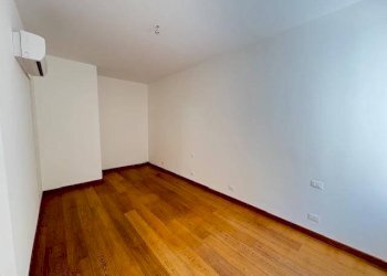 Camera da letto - Appartamento via Montallegro, 32G, Genova (zona Albaro) - foto 12