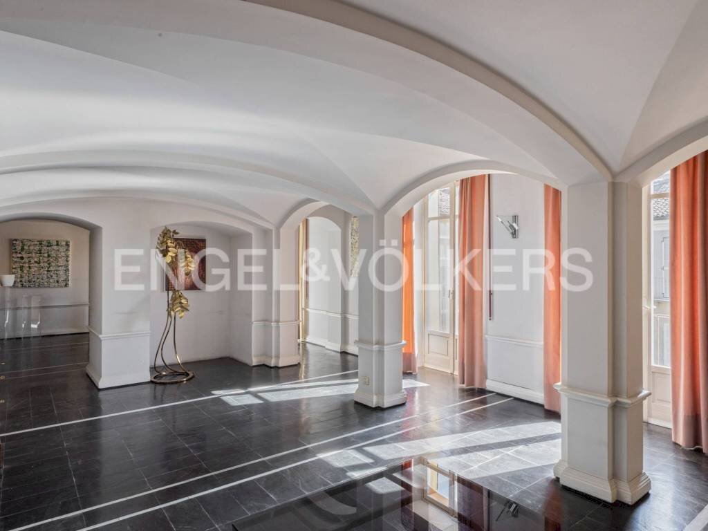 Interno palazzo - Appartamento via Giosuè Carducci, Asti - foto 1