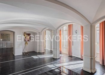 Interno palazzo - Appartamento via Giosuè Carducci, Asti - foto 1