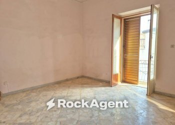 Camera da letto - Casa indipendente via Casina di Dentro, 3, Bitonto - foto 15