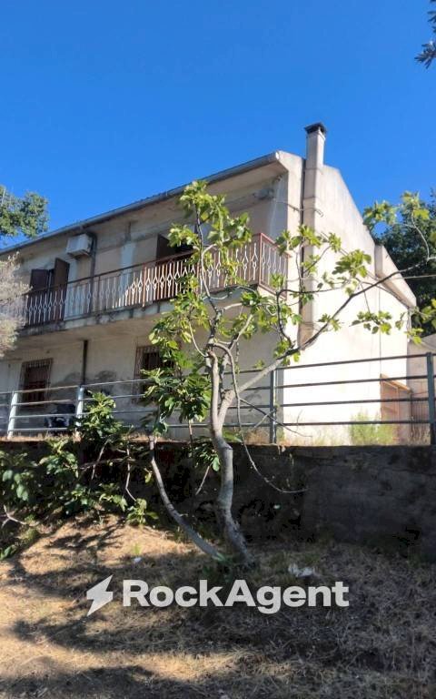 Facciata - Independent house contrada farri, Grotteria - photo 1