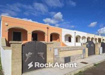 Facciata - Terraced Villa via Paolo Borsellino, 16, Morciano di Leuca - photo 1