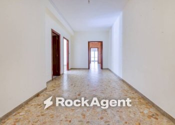 Corridoio - Three-room apartment via Prolungamento Matteotti, Sarno - photo 1