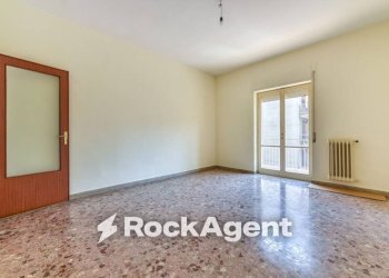 Camera da letto - Three-room apartment via Prolungamento Matteotti, Sarno - photo 3