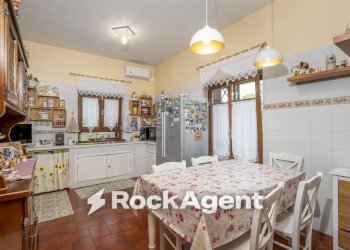 Cucina - Villa via Aristide Faccioli, 173, Roma - photo 4