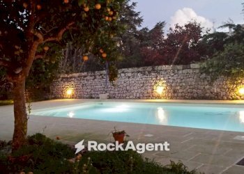 Piscina - Hotel via Congregazione, 23, Spongano - foto 3