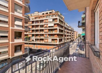 Balcone - Appartamento via Tripoli, 115, Torino (zona Santa Rita) - foto 10