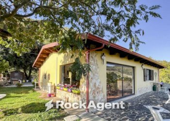 Facciata - Villa contrada Donnantona, 19, Borgia - photo 12
