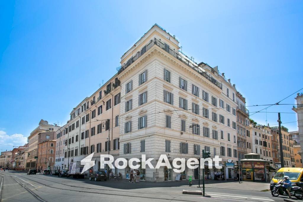 Zona - Office largo Arenula, 11, Roma (neighborhood Centro Storico) - photo 2