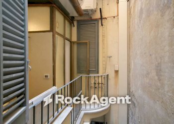 Balcone - Office largo Arenula, 11, Roma (neighborhood Centro Storico) - photo 17