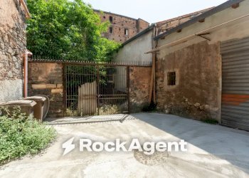Cortile interno - Magazzino piazza Maravigna, 9, Catania - foto 34