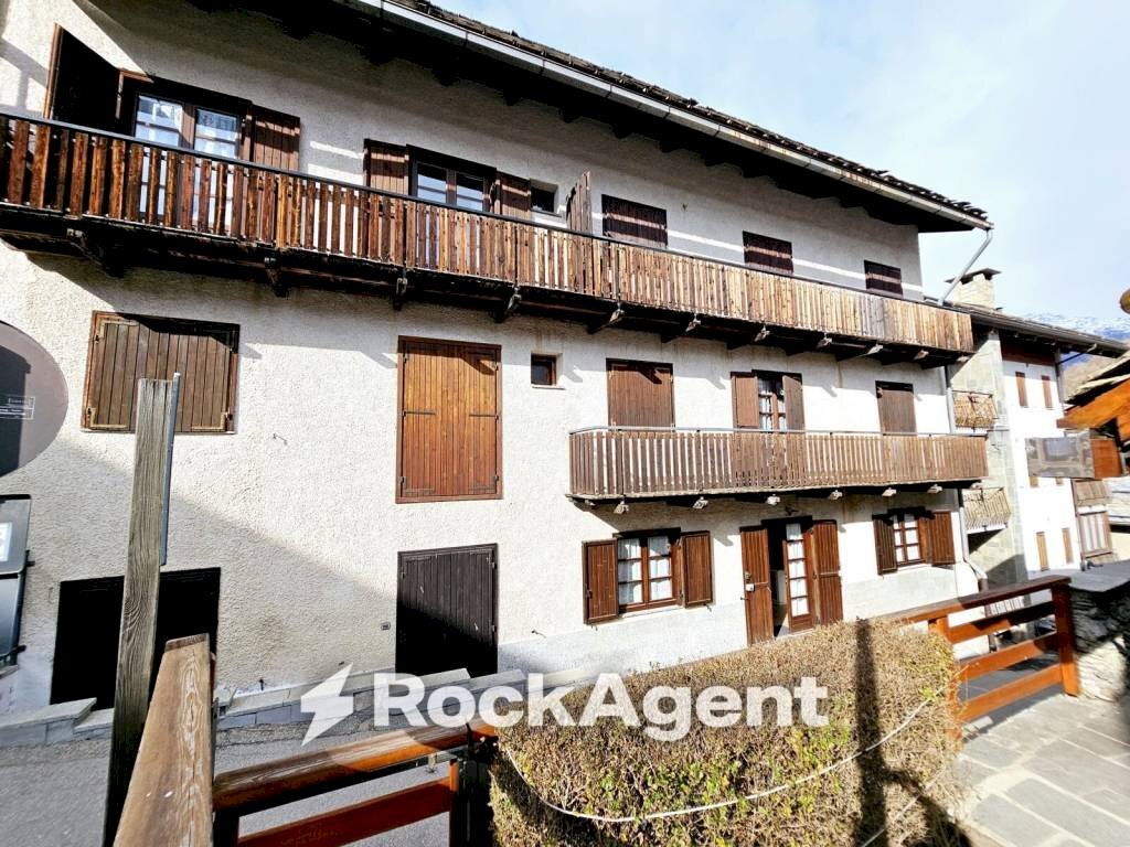 Facciata - Trilocale Borgata Les Arnauds, 25, Bardonecchia - foto 1