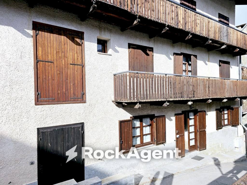 Facciata - Trilocale Borgata Les Arnauds, 25, Bardonecchia - foto 2