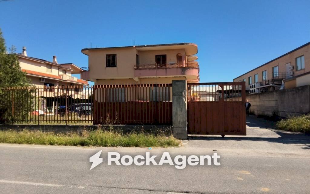 Box auto - Stabile - Palazzo via san nicola, Bovalino - foto 1
