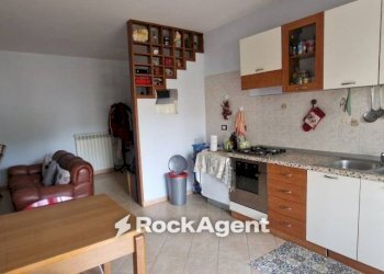 Cucina - Quadrilocale via Martiri di Nassirya, San Floro - foto 3