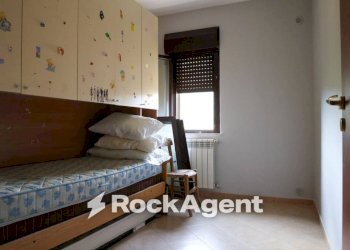 Camera da letto - Quadrilocale via Martiri di Nassirya, San Floro - foto 13