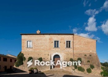 Facciata - Appartamento via Montebello, 24, Terre Roveresche - foto 10