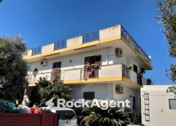 Facciata - Casa indipendente contrada Luppinati, Ardore - foto 1