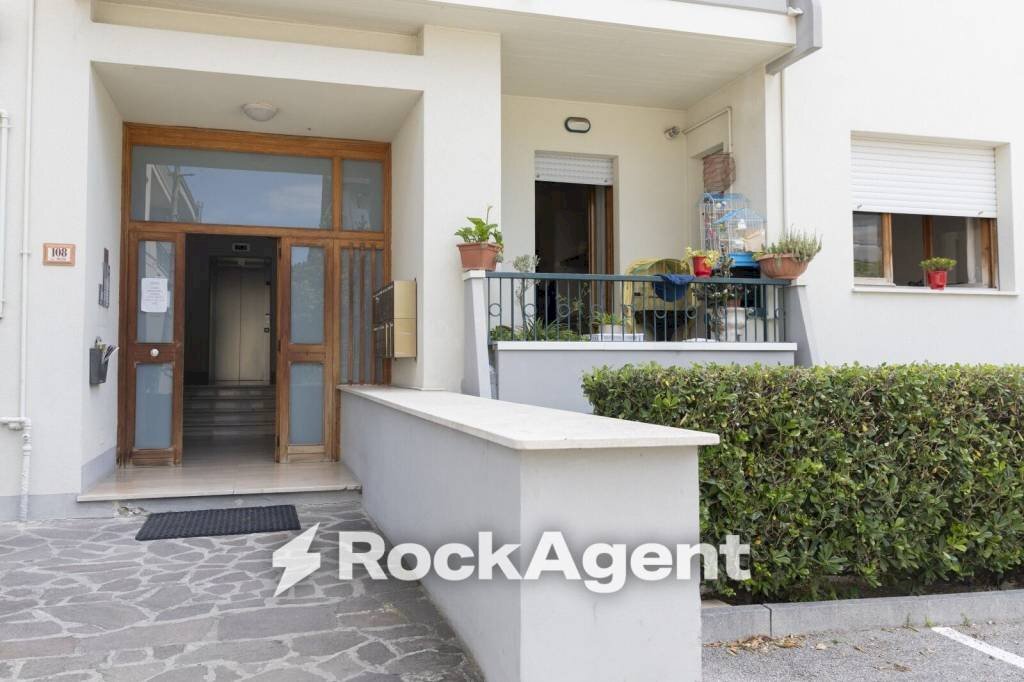 Ingresso - Three-room apartment via Giuseppe Mazzini, 108, Alba Adriatica - photo 2