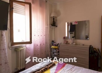 Camera da letto - Trilocale via Giuseppe Mazzini, 108, Alba Adriatica - foto 8