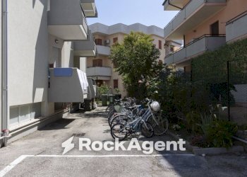 Cortile interno - Trilocale via Giuseppe Mazzini, 108, Alba Adriatica - foto 16