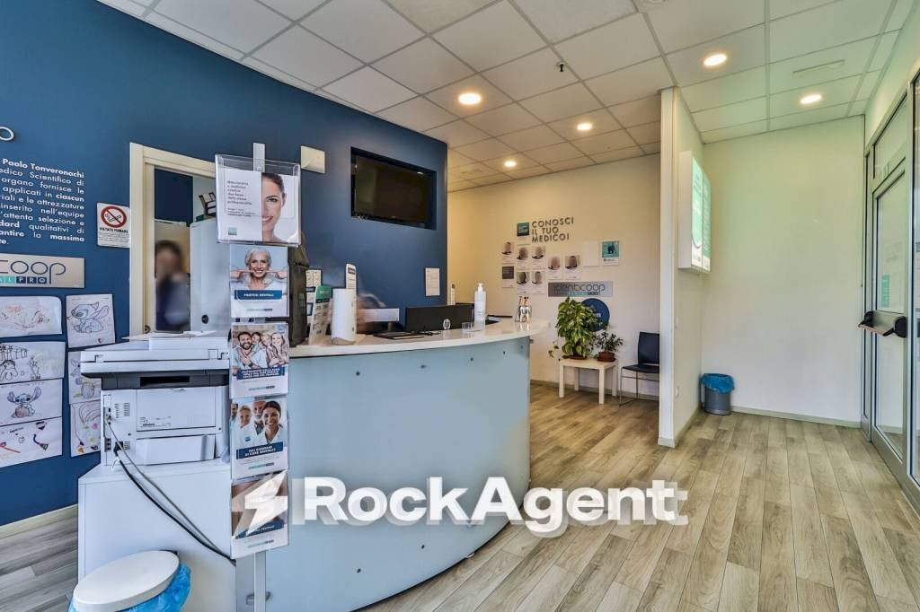 Interno non residenziale - Office via Amilcare Ponchielli, 23, Bologna (neighborhood Savena) - photo 3